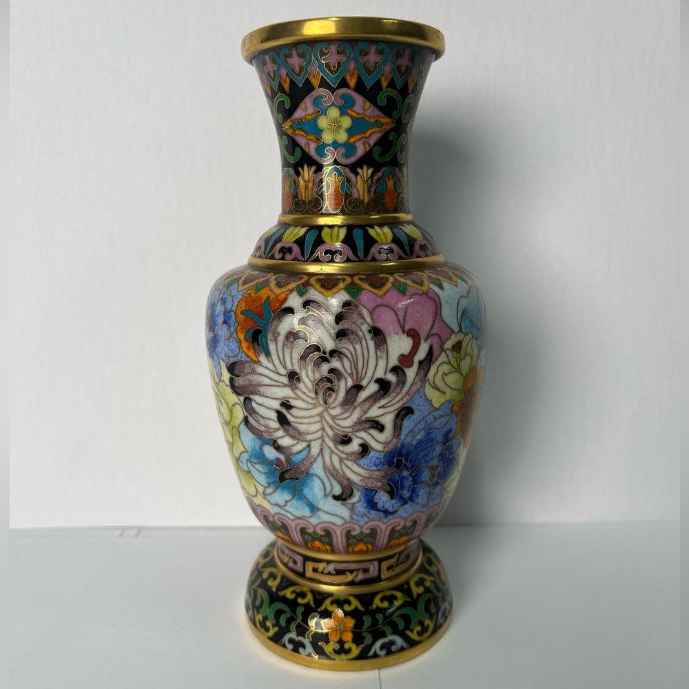 Amber Chinese Cloisonne  Flower Basket peonies Motif Enamel Vase 8” Black Gold